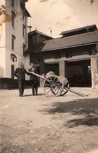 1937